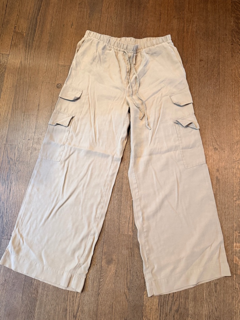 a new day Wide-Leg Cargo Pants in Light Tan